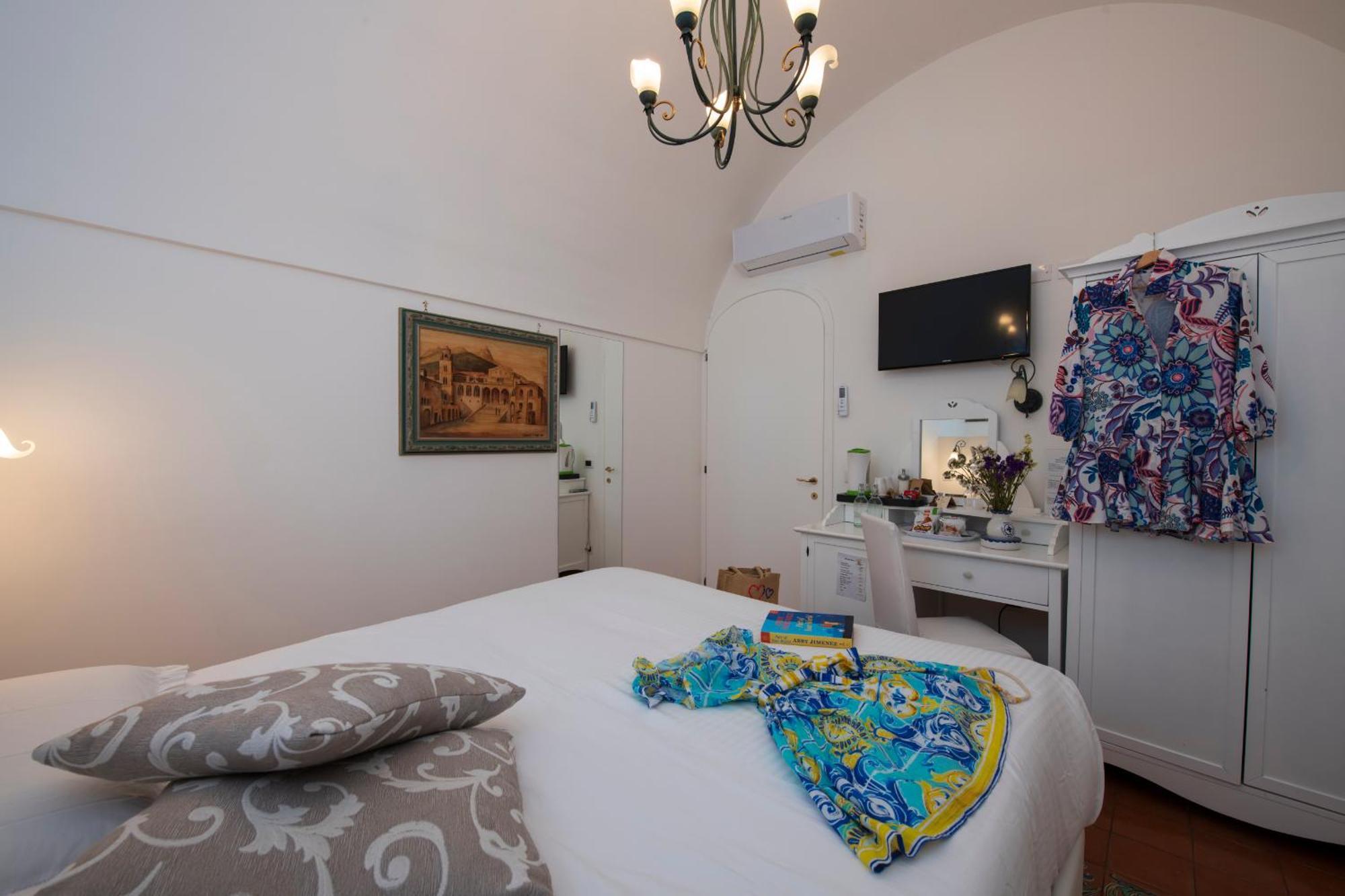 Hotel Antica Repubblica In Amalfi Center At 100Mt From The Sea Buitenkant foto